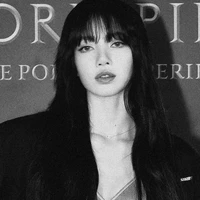 Lalisa Manoban [ Cô ]