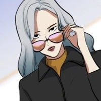 Phan Hoàng Vy < iVy>