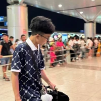 Văn Nhân - Krillin