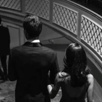 All [tất cả những người ở đó]