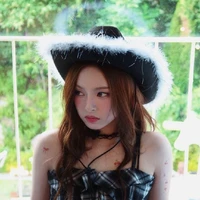 Chiquita Riracha - [cô]