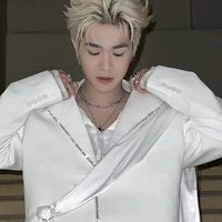 Hoàng Đức Duy ( em )