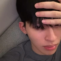 lúc lười lúc siêng (t/g)