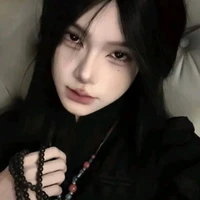 Yina Fujieda (tác giả/bạn thân của ry)