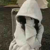 Nguyễn Trần Châu Anh /em gái nu9