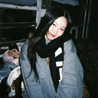 Trần Hoàng Phương Lan - Yeolan (chị)