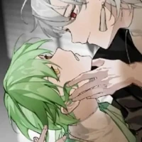 nhỏ ngồi cx bàn cuteo