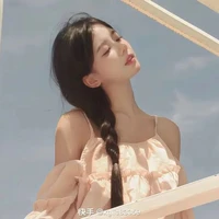 Tôn Ái Vân²³/@AiVan