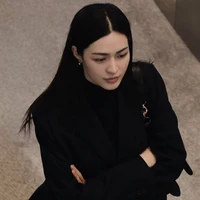 Lingling Kwong ( em cô )