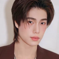 Phuwin Tangsakuyen