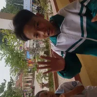 lớp trưởng Hoàng Nguyên (Đen)