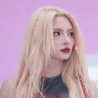 hiền mai ( maiquin )