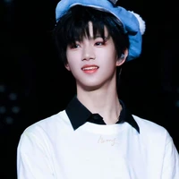 Trương Hàm Thụy |Cậu|