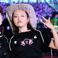 Phương Mỹ Chi(em)