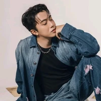 Phan Lê Vi Thanh[Cris]