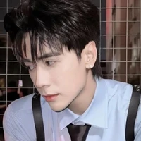 Quang Hùng