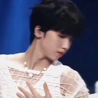 Nhiếp Vĩ Thần-Thằng