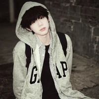 Trần Dịch Hằng_anh