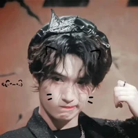 Cậu- Nghiêm Hạo Tường