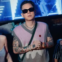 Andree Right Hand(Bâus)