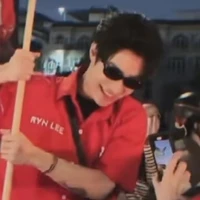 「 𝐋𝐞̂ 𝐐𝐮𝐚𝐧𝐠 𝐇𝐮𝐲 」