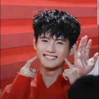 ái àm ʟᵘᶜᵃˢ