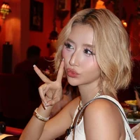 Phí Quỳnh Anh•1996