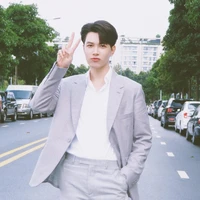Bùi Anh Tú (B8)