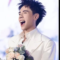 Quang Hùng