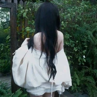 Hồng Thu (cô văn)