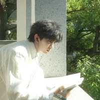 Trạch Vũ Bách (18 tuổi)