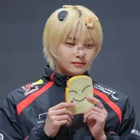 Jeongin(I.N/Em)