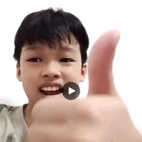 Hào today i eat chocolate