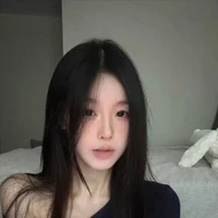 Lâm Khả Linh (bạn thân cô )