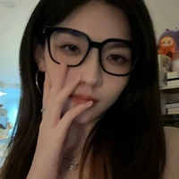 Diệp Thư Kỳ-nàng 