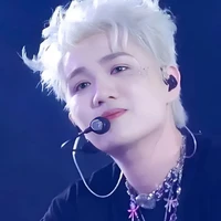 HOÀNG ĐỨC DUY