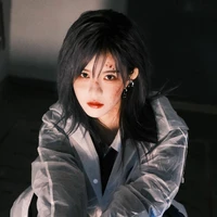 Bách Hân Dư - nàng