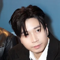 Phạm Hoàng Khoa { Karik }