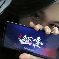 siu nhân thik mặc quần sịp hồng