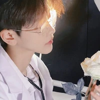 (Cha nuôi) Lê Bảo Kiên