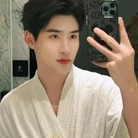 Huỳnh Hoàng Hùng - HÙNG HUỲNH