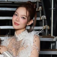 MINH HẰNG