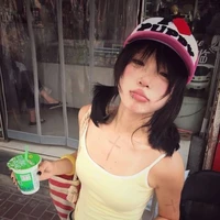 Trương Gia Kỳ(em gái các anh)