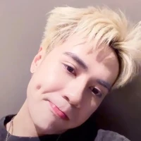 Lê Quang Hùng/Phone