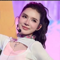 Nguyễn Hoàng Lan/Lyly