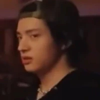 trả điện thoại lại cho tao😇