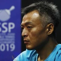 huấn luyện viên Qin