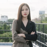 Khun Sam-chị