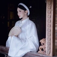 Nguyễn Thị Kim Ánh(mẹ anh)