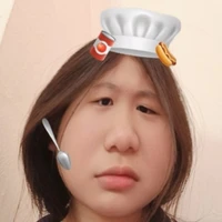 Học sinh nữ{con bạn cùng bàn dùng fiu tơ